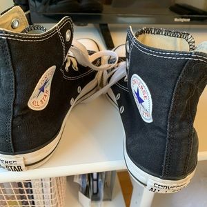 Black high top converse